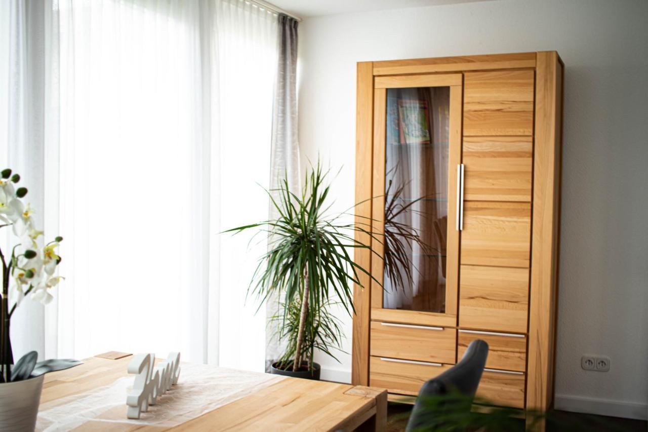 Ferienwohnung Am Schlosspark Ebersdorf  Bagian luar foto